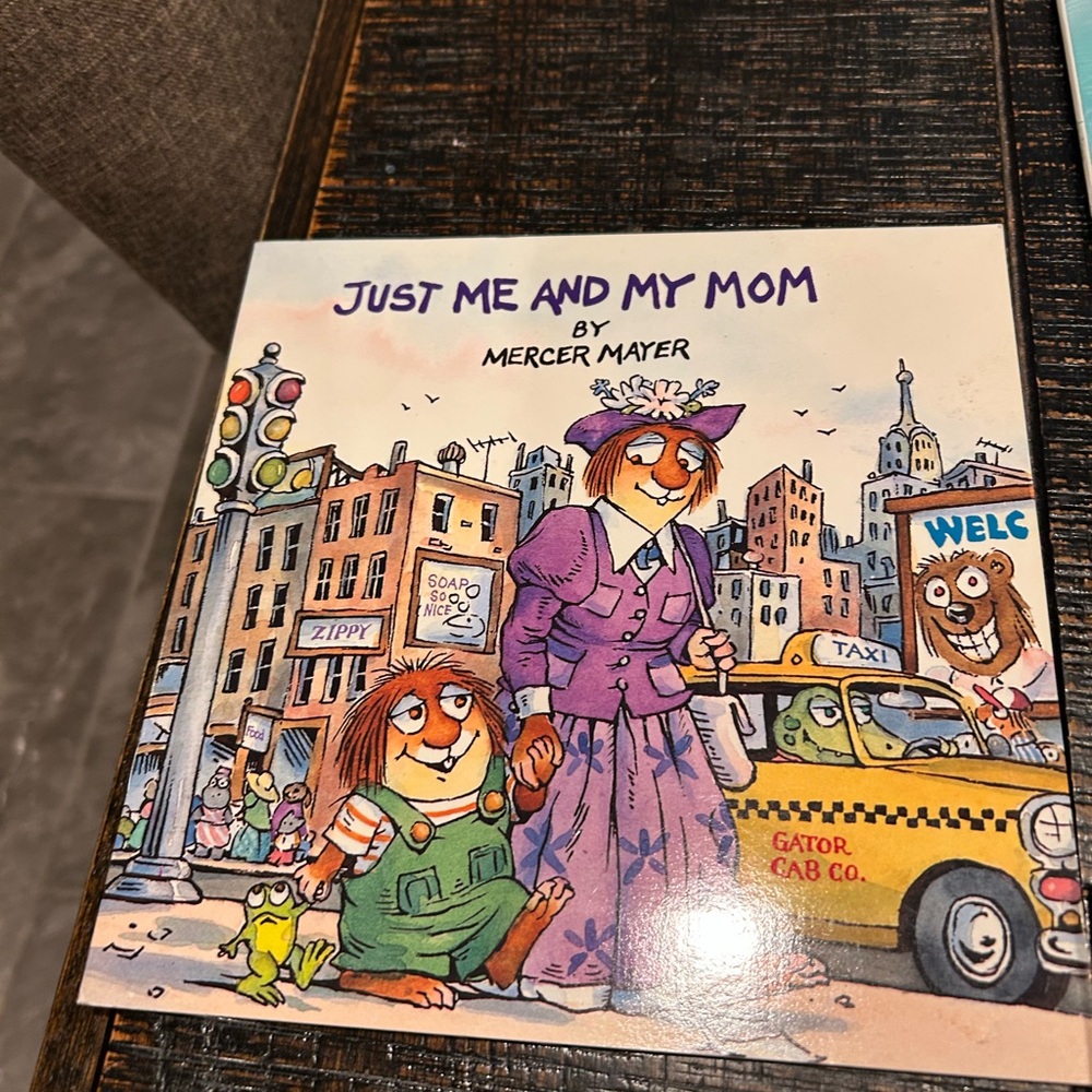 KIDS BOOK BUNDLE SET 3 - Picture 4 of 4